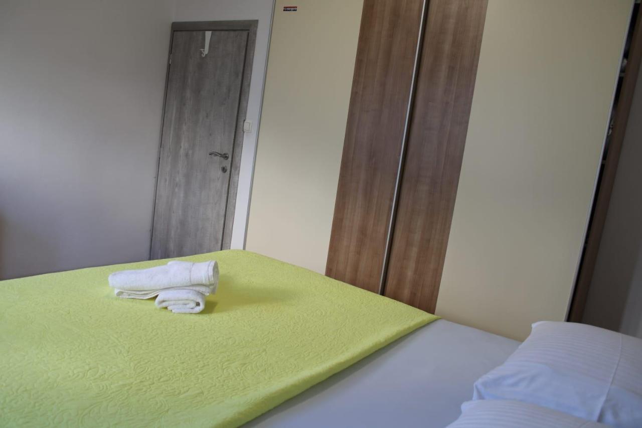 Apartments Renata Donji Seget Eksteriør bilde
